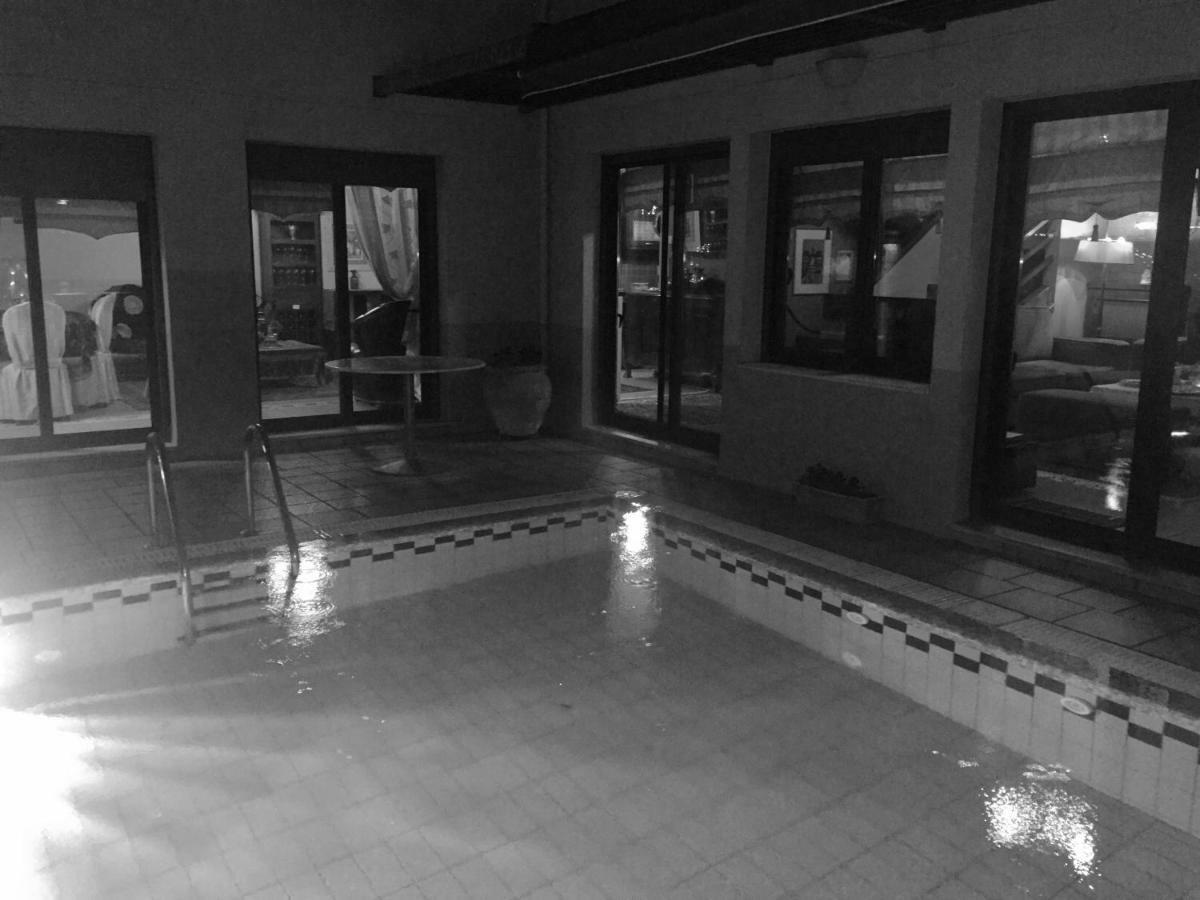 4-Seasons Pool Villa Near Meteora Tríkala Eksteriør bilde