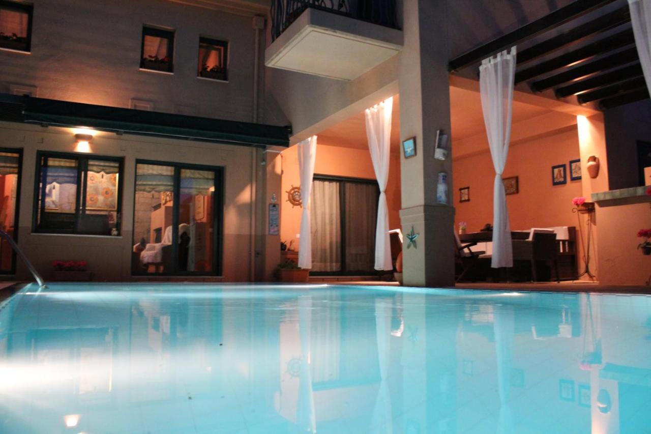 4-Seasons Pool Villa Near Meteora Tríkala Eksteriør bilde